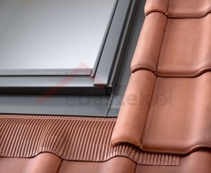 Kołnierz VELUX do okna dachowego EDJ do obniżonego montażu i pokryć falistych wysokość profilu do 90mm